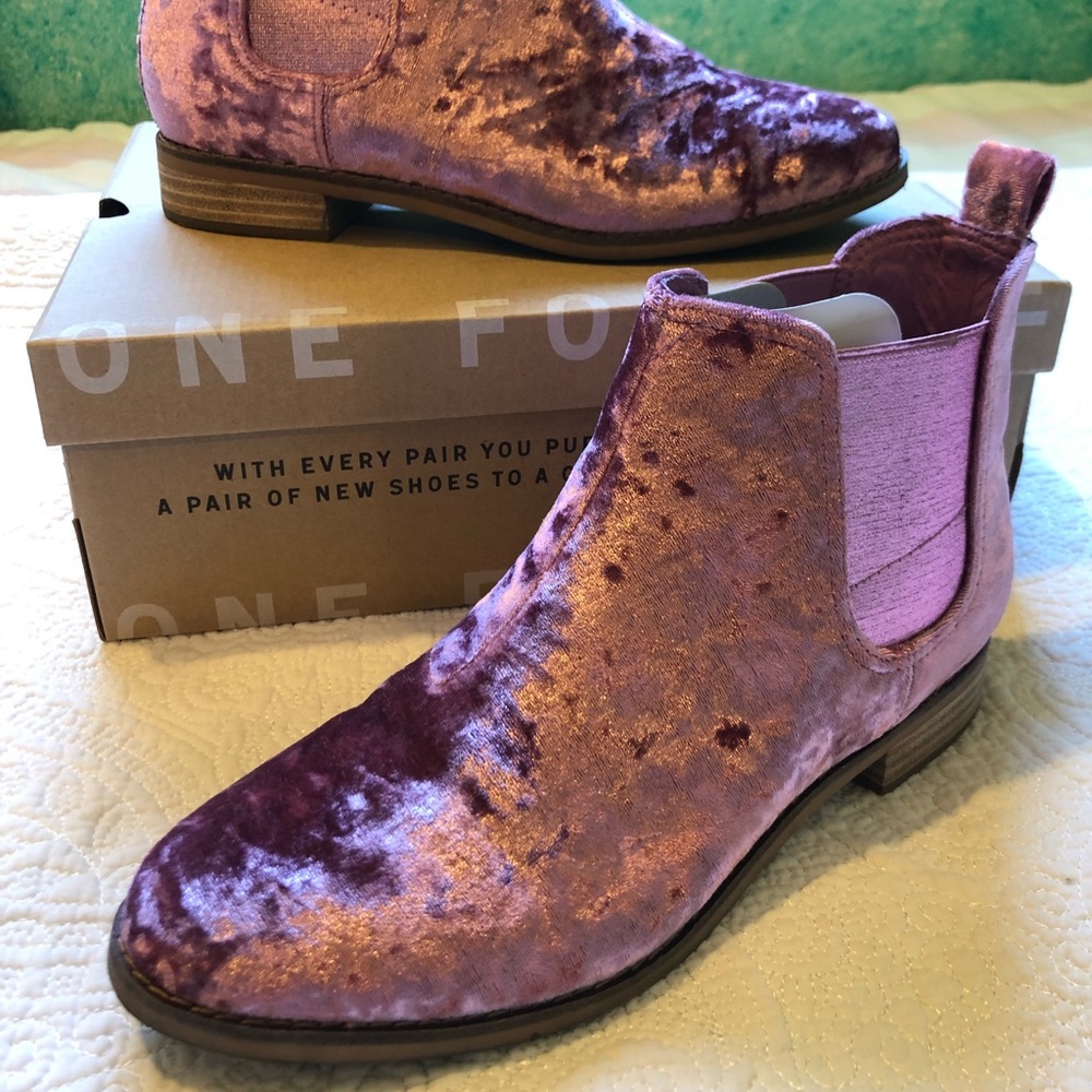 Toms Ella Boots Faded Rose Velvet